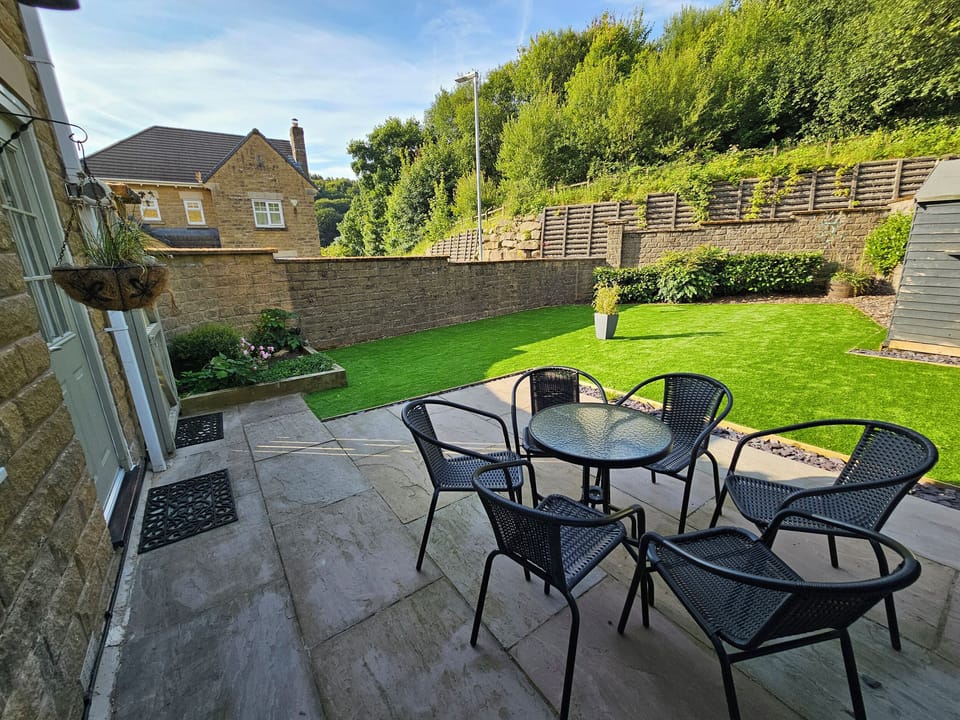 Cottage | Outdoor dining