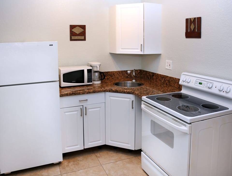 Fridge, microwave, coffee/tea maker