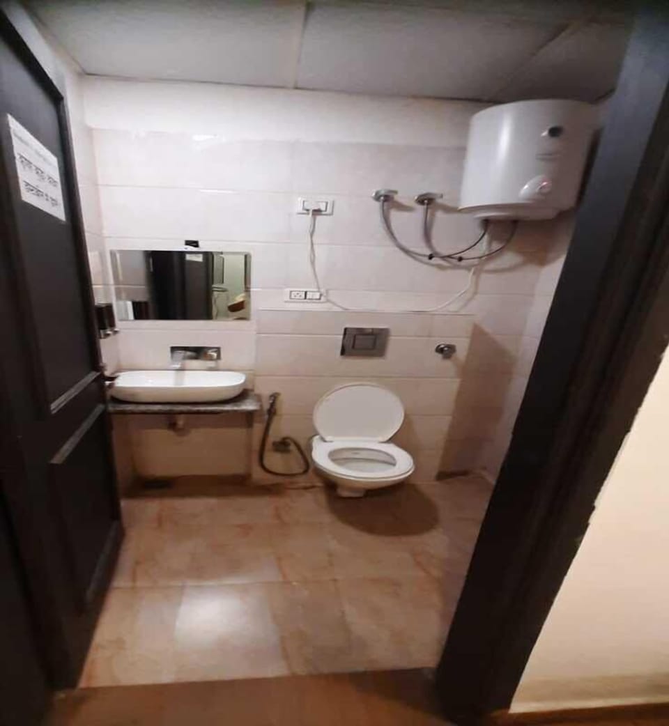 Deluxe Room | Bathroom