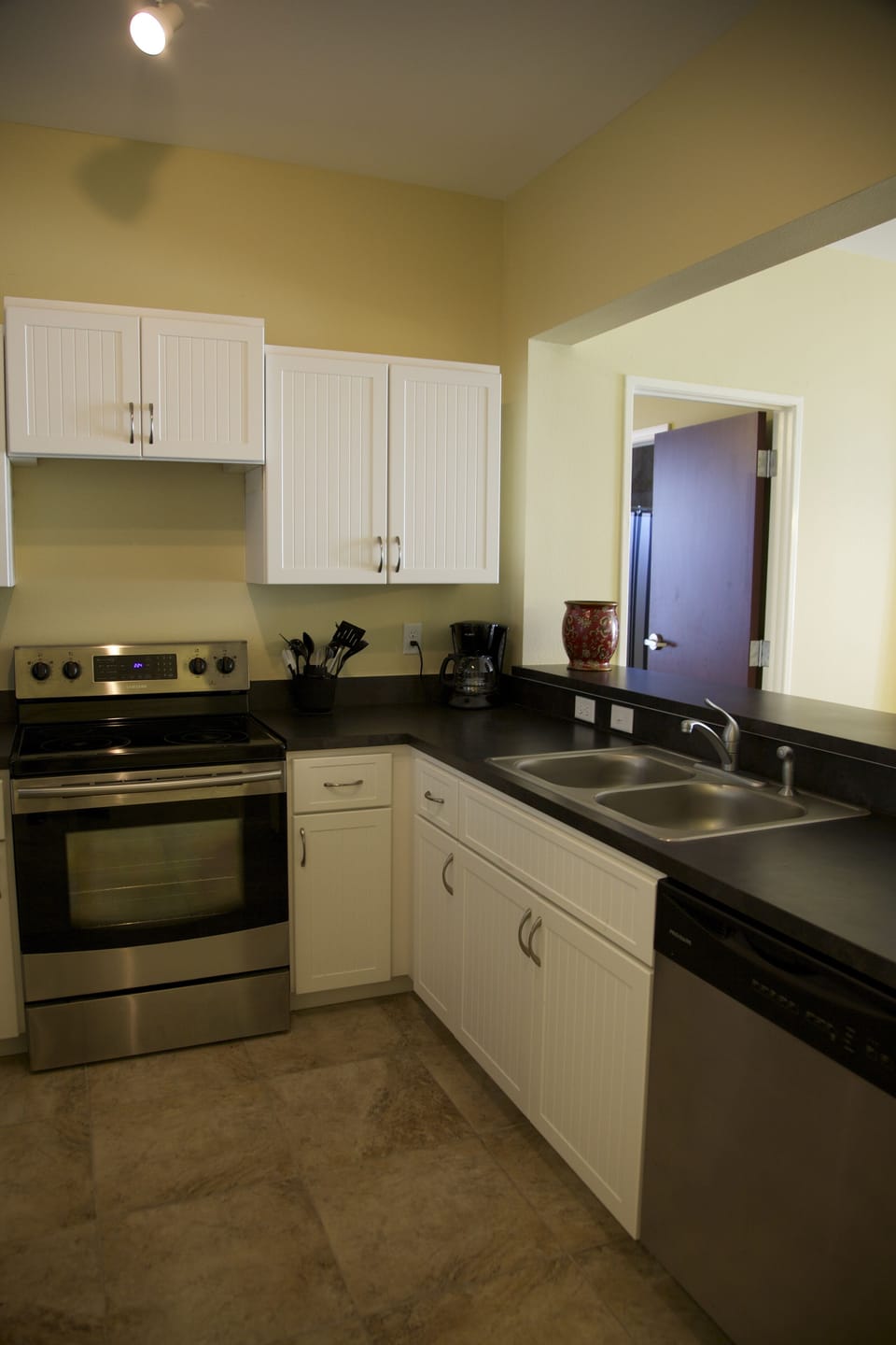 Fridge, microwave