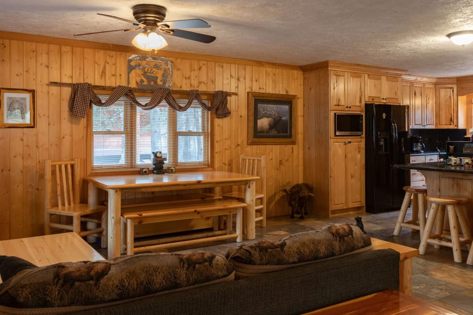 Villa (2 Bedrooms) | Living area