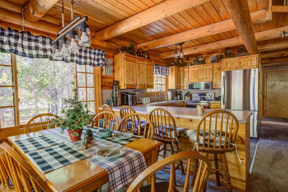 House (3 Bedrooms) | Dining room