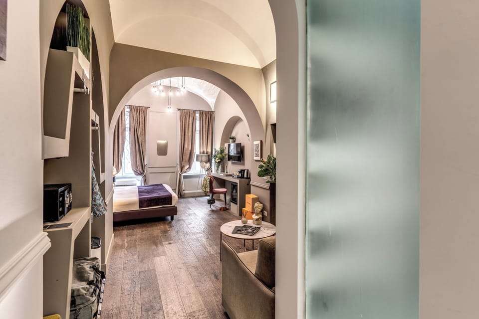 Junior Suite | Premium bedding, down comforters, minibar, in-room safe