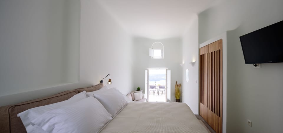 Deluxe Apartment | In-room safe, iron/ironing board, free WiFi
