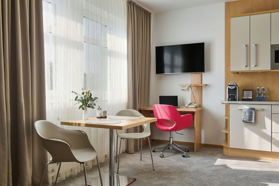 Deluxe Double Room | Premium bedding, in-room safe, desk, laptop workspace