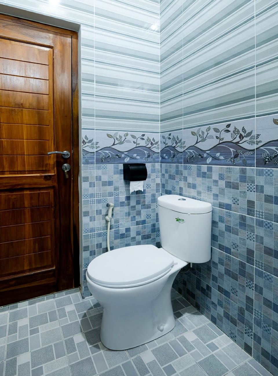 Studio Suite | Bathroom | Shower