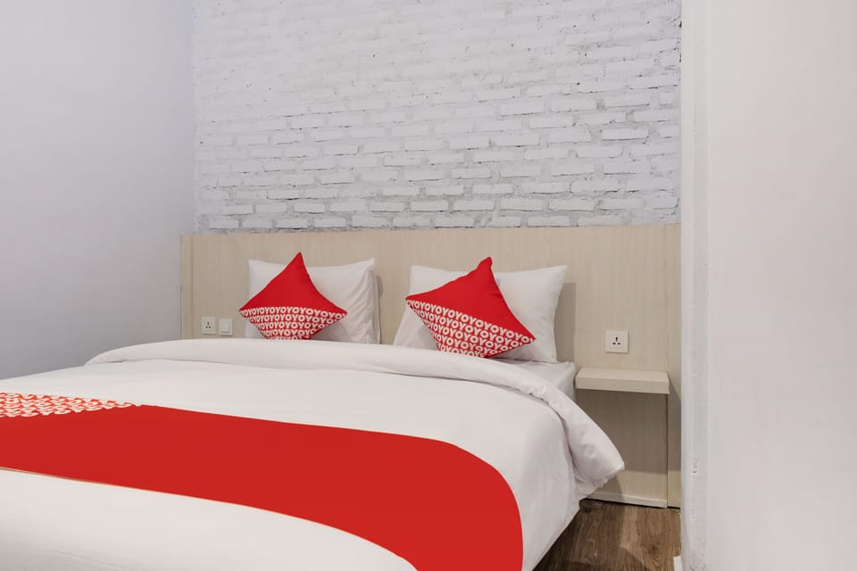 Standard Double Room | Desk, laptop workspace, soundproofing, WiFi (free)