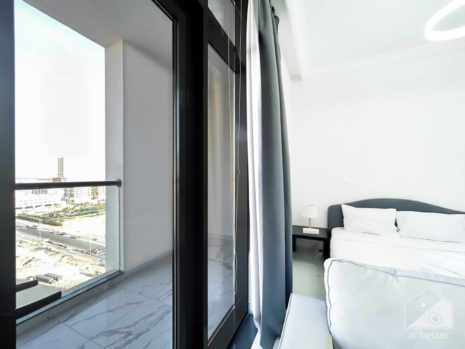 Apartment (0 Bedroom) | Living area