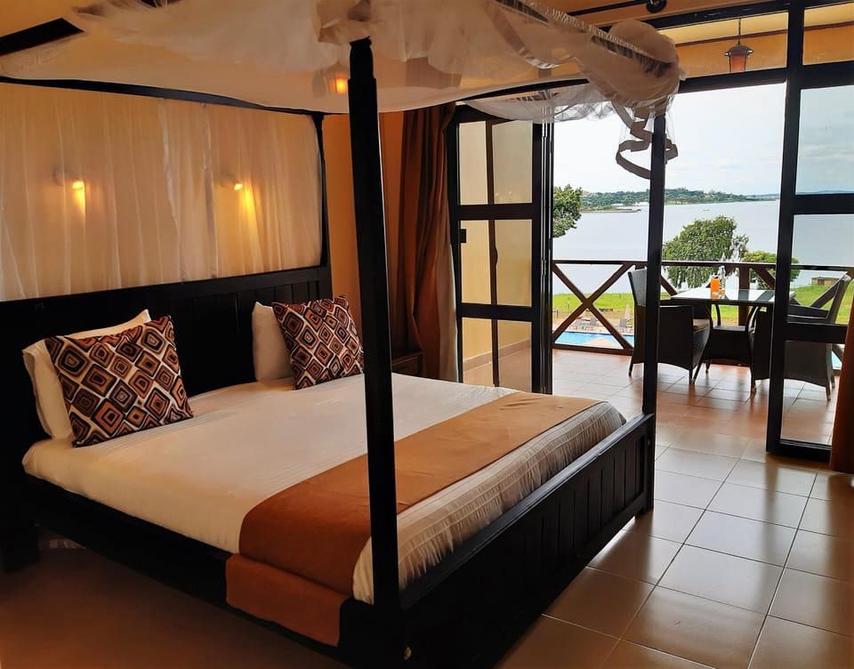 Standard Double or Twin Room | Desk, laptop workspace, free WiFi, bed sheets