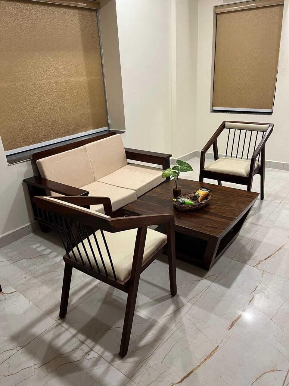 Signature Suite, 1 Bedroom, Private Bathroom | WiFi (free), bed sheets