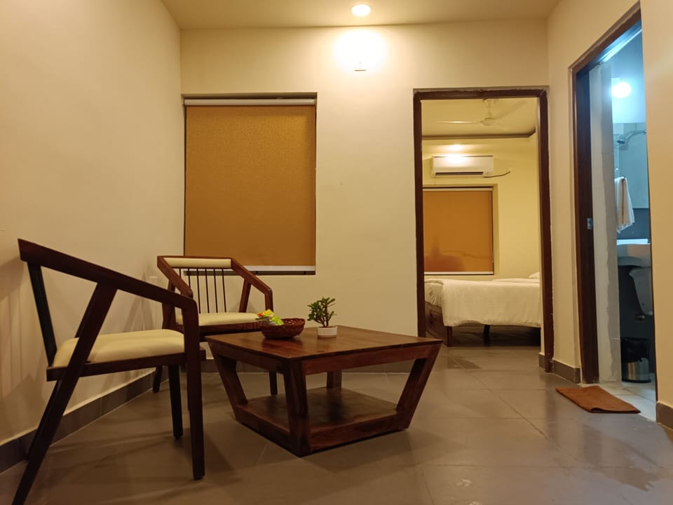 Premium Suite | WiFi (free), bed sheets