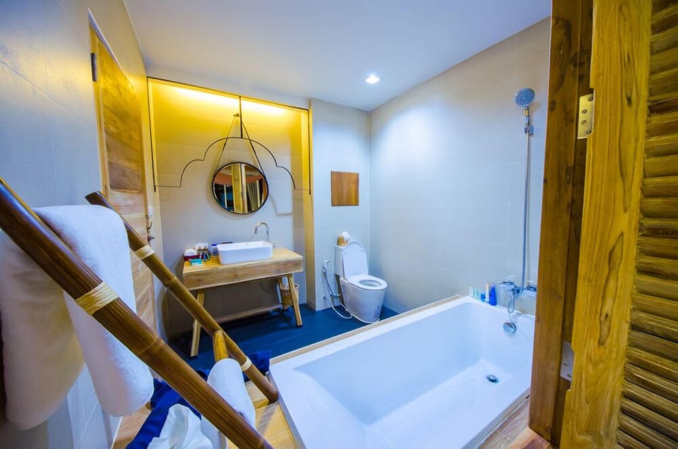 Superior Room | Bathroom sink