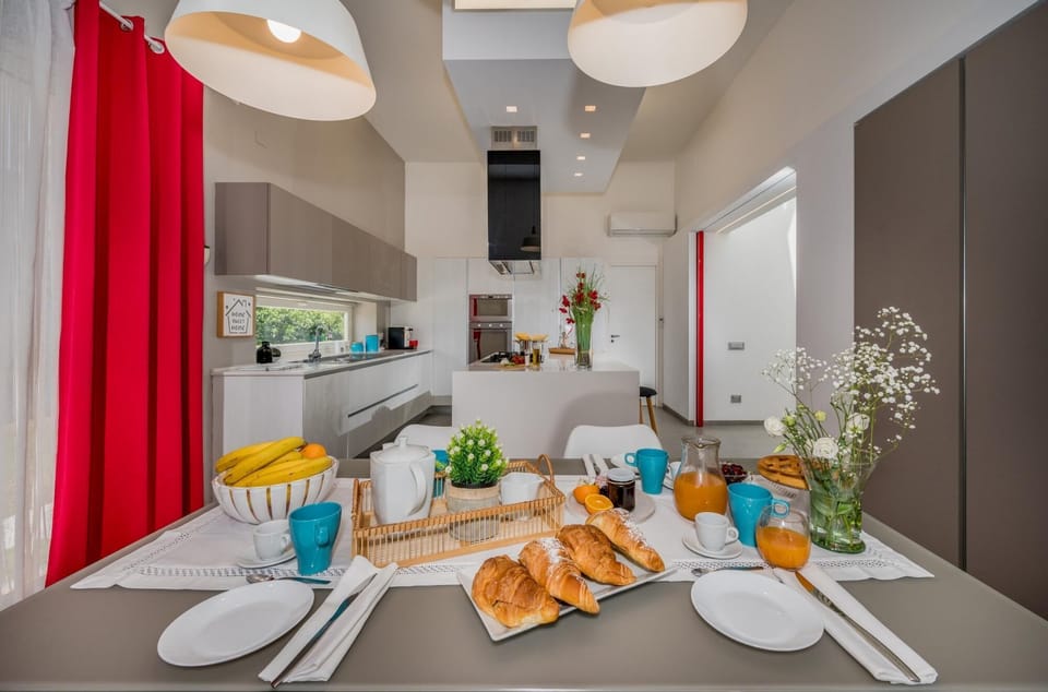 House, Smoking | 6 bedrooms