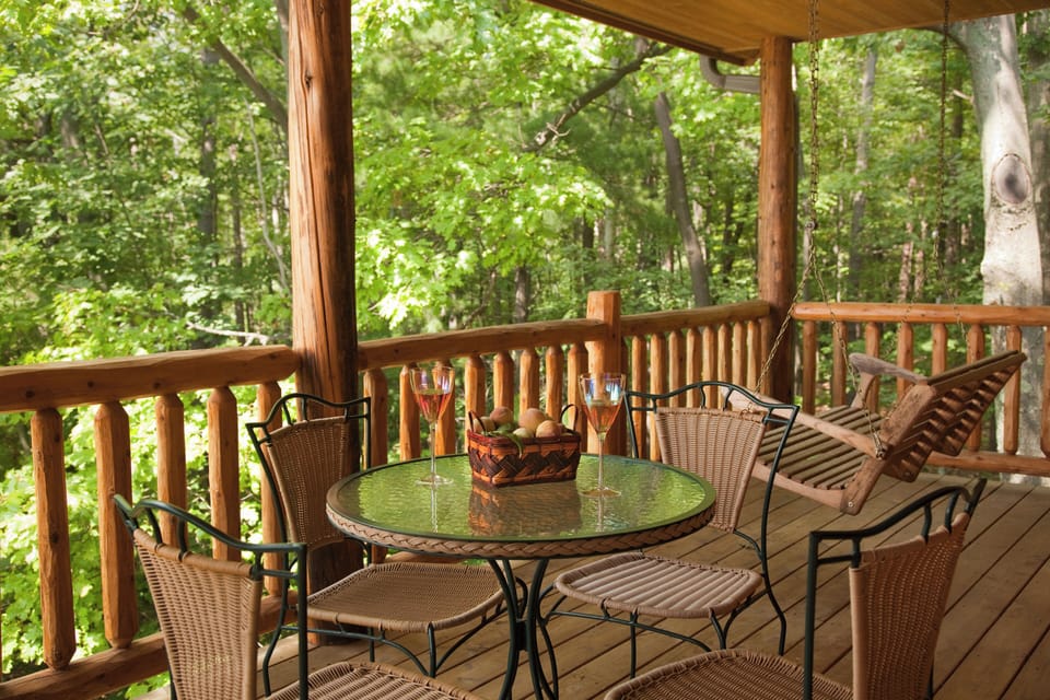 Chanticleer Cabins Bed and Breakfast in Door County