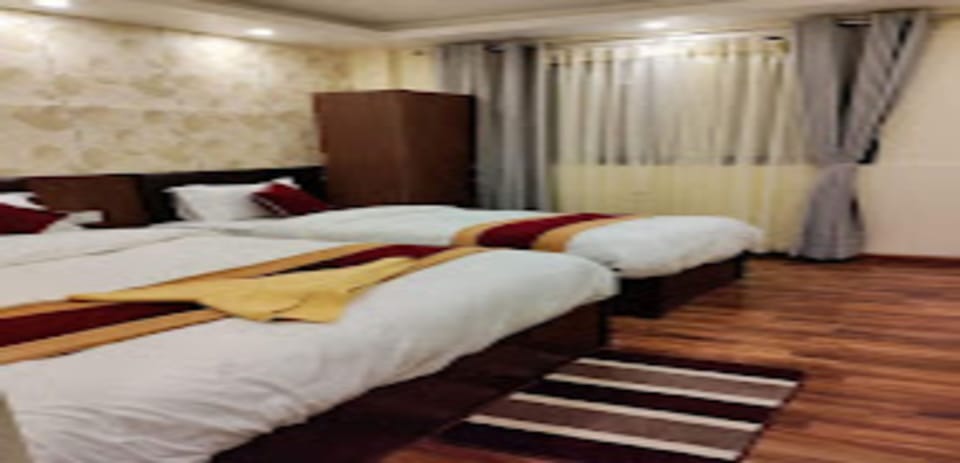 Family Triple Room | Free WiFi, bed sheets