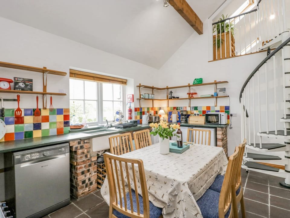 Fridge, dishwasher, electric kettle, toaster