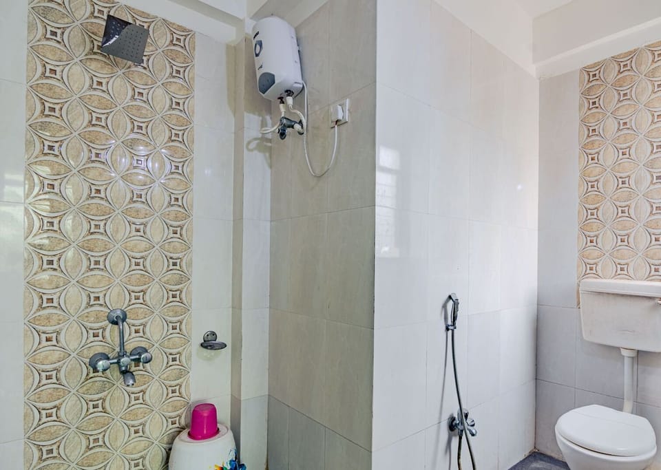 Deluxe Room | Bathroom