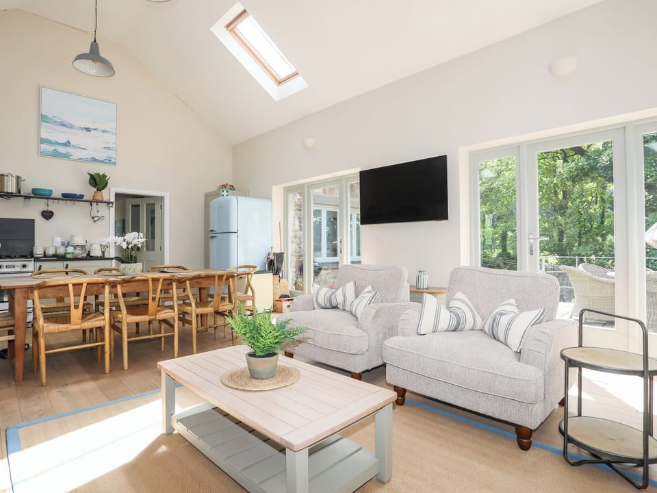 Cottage | Living area