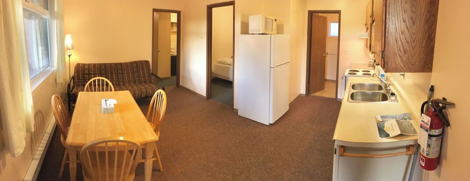 Basic Suite | Individually furnished, free WiFi, bed sheets