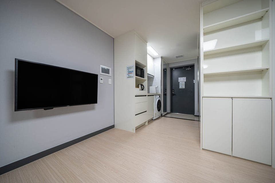Ondol Room | Individually decorated, individually furnished, soundproofing, free WiFi