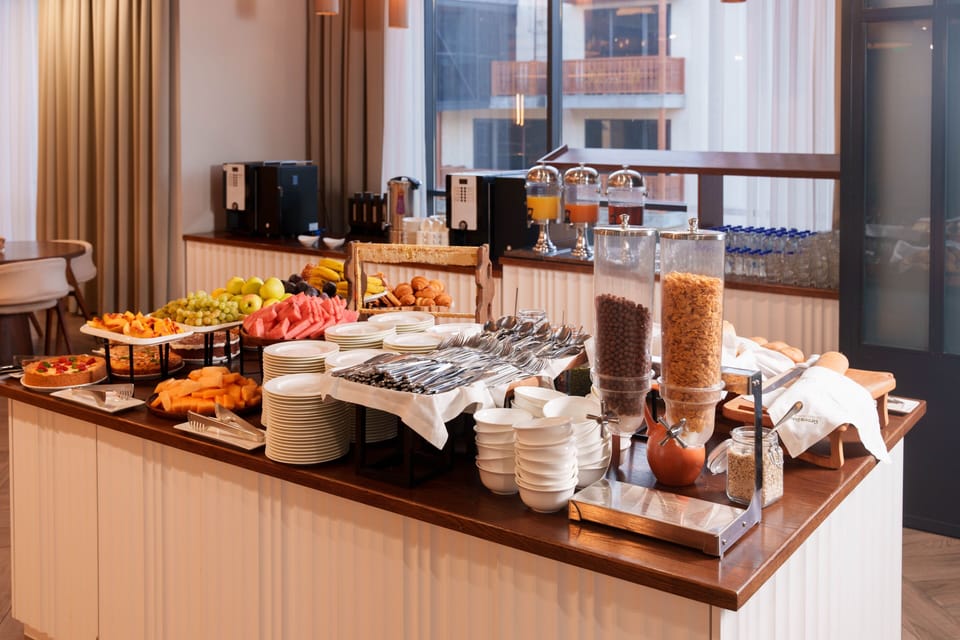 Breakfast buffet