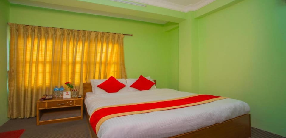 Standard Double Room | Free WiFi, bed sheets