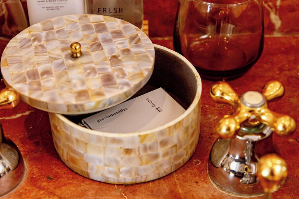 Premier Double Room | Bathroom | Hair dryer, bathrobes, slippers, towels