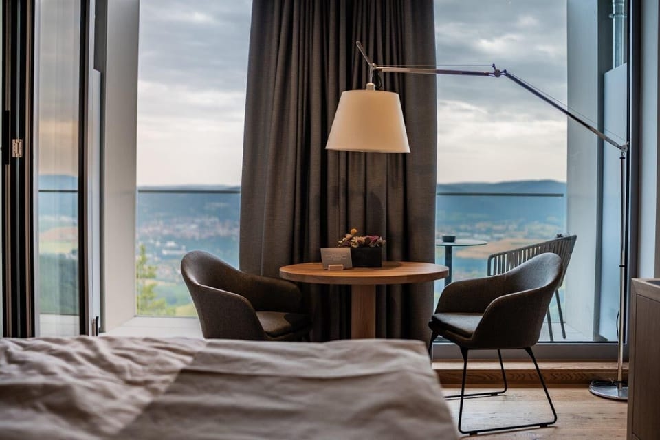 Exclusive Double Room, 1 King Bed, Slope side | Pillowtop beds, in-room safe, individually decorated, desk
