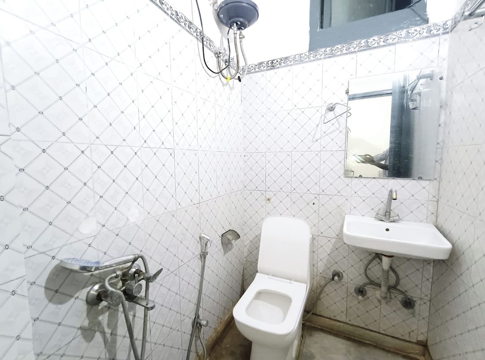 Deluxe Room | Bathroom