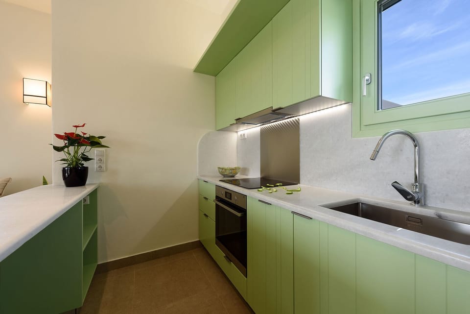 Luxury Villa | Private kitchen | Stovetop, espresso maker, coffee/tea maker, electric kettle