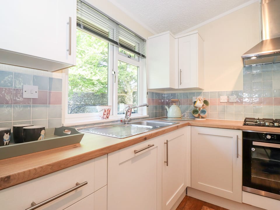 Fridge, dishwasher, electric kettle, toaster