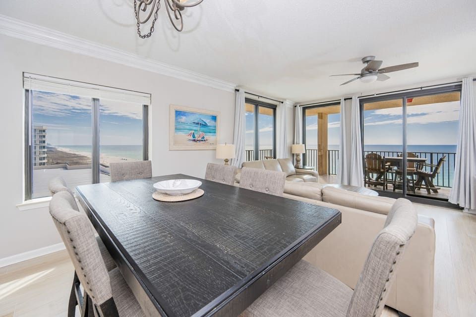 Condo, 3 Bedrooms | Dining