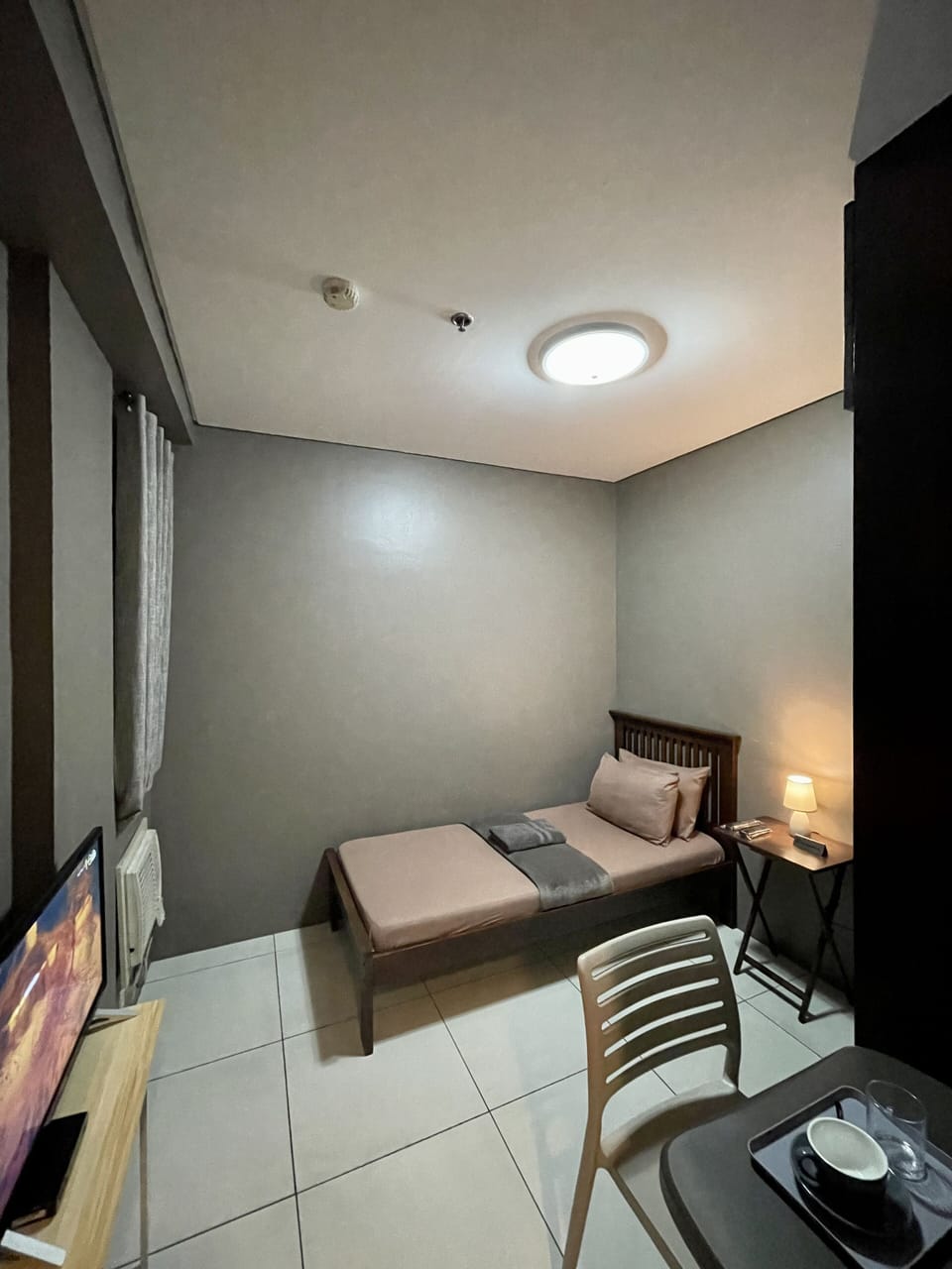 Single Room | Free WiFi