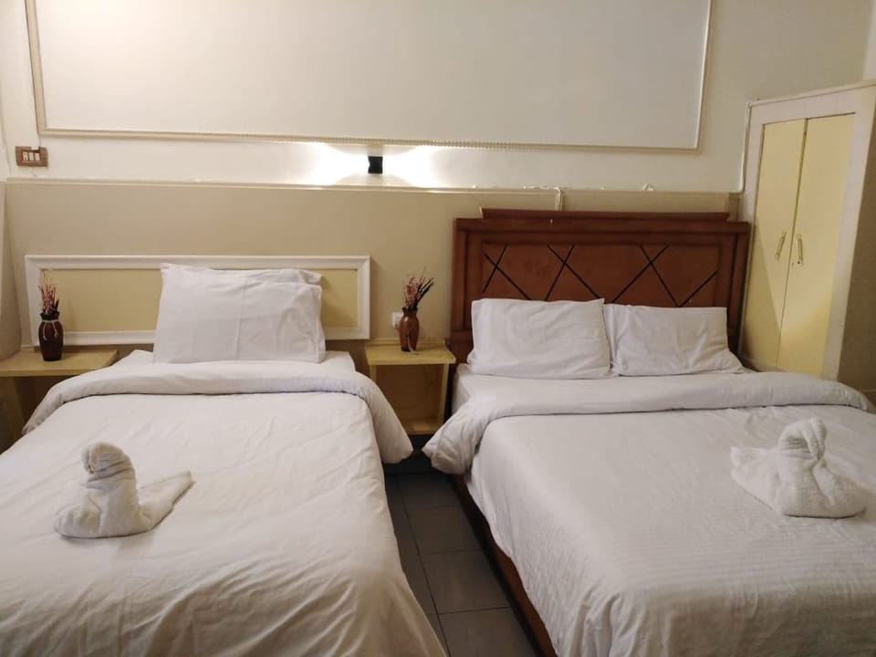Twin Room, Private Bathroom | Free WiFi