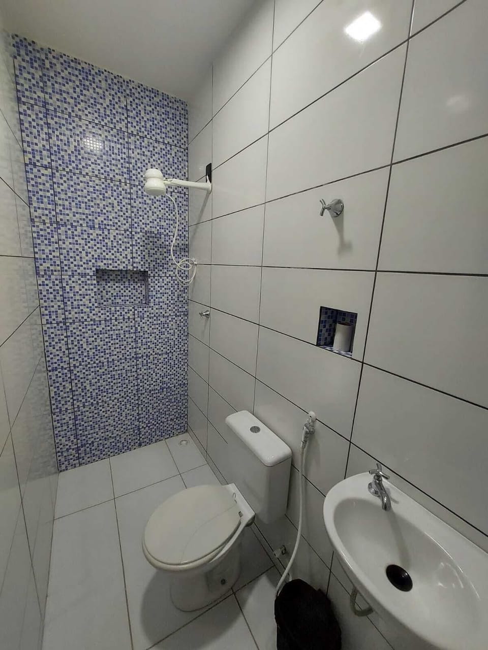 Comfort Double Room | Bathroom | Shower, towels