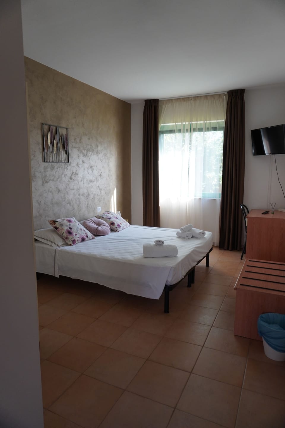 Superior Room, 1 Double Bed, Air conditioning | Premium bedding, memory foam beds, desk