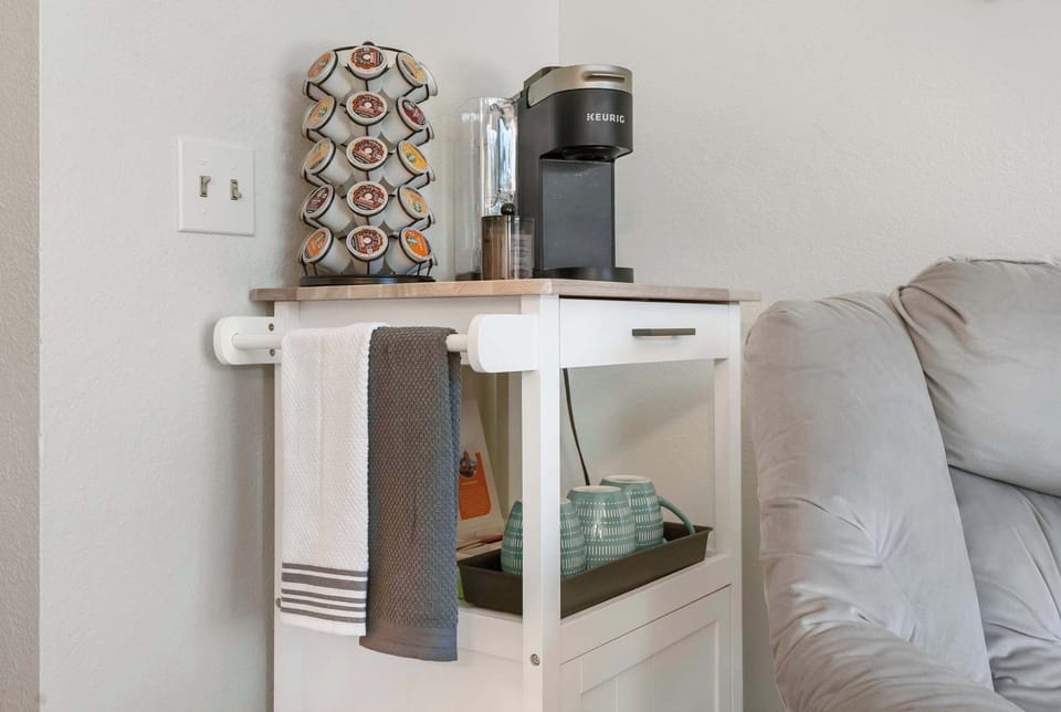 Condo, 1 King Bed with Sofa bed, Patio, Garden View (3 Bears Hideaway ) | Interior