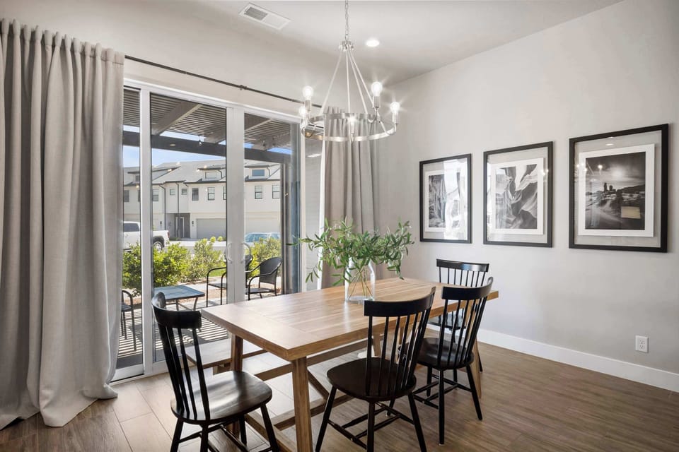 Townhome, Multiple Beds, Patio, Mountain View (Coral Paradise) | Dining