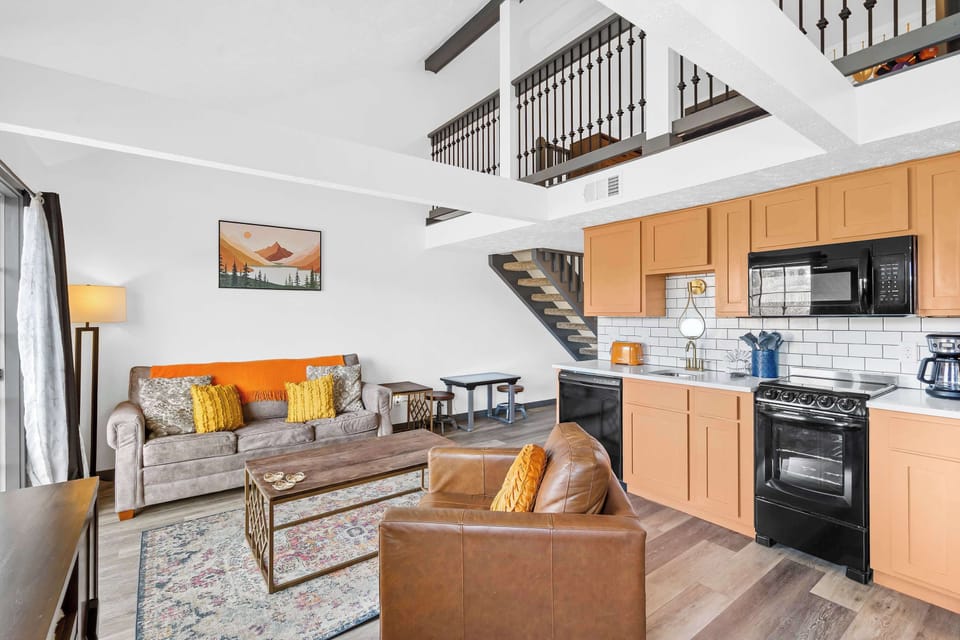 Condo, Multiple Beds, Balcony (Escape to the Pond View Oasis) | Living area | 42-inch flat-screen TV with digital channels