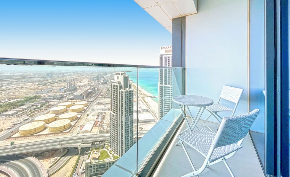 Luxury Apartment, 1 King Bed, City View | Balcony