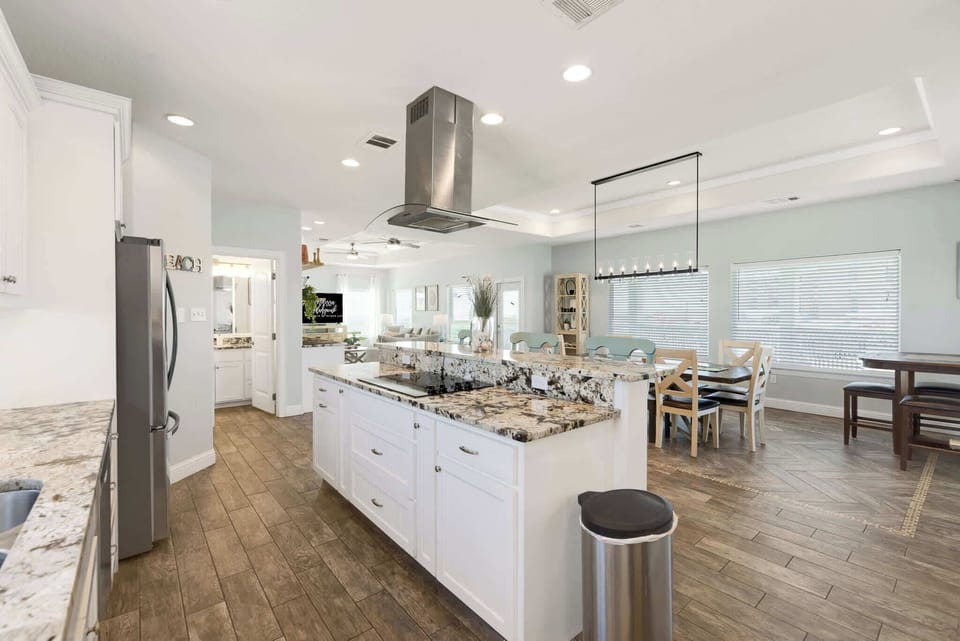 House, Multiple Beds, Patio, Ocean View (The Reserve At Park Place) | Private kitchen | Coffee/tea maker, fridge, microwave, oven