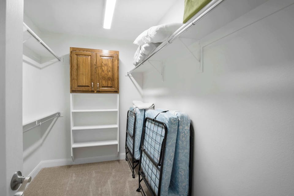 Condo, Multiple Beds, Balcony, Mountain View | Interior
