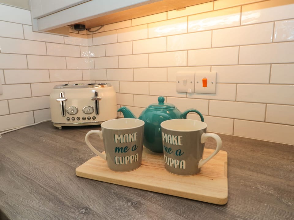 Fridge, dishwasher, electric kettle, toaster