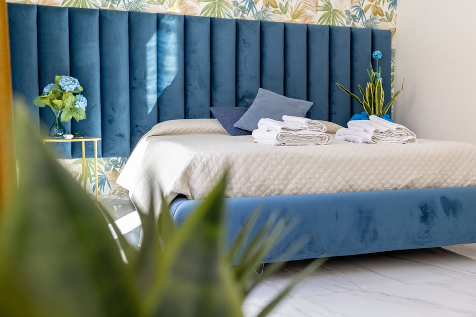Deluxe Double Room | Minibar, in-room safe, soundproofing, free WiFi