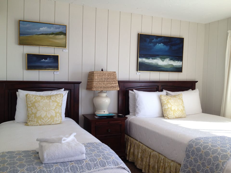 Room, Balcony, Beach View | Blackout drapes, iron/ironing board (on request), WiFi (free)