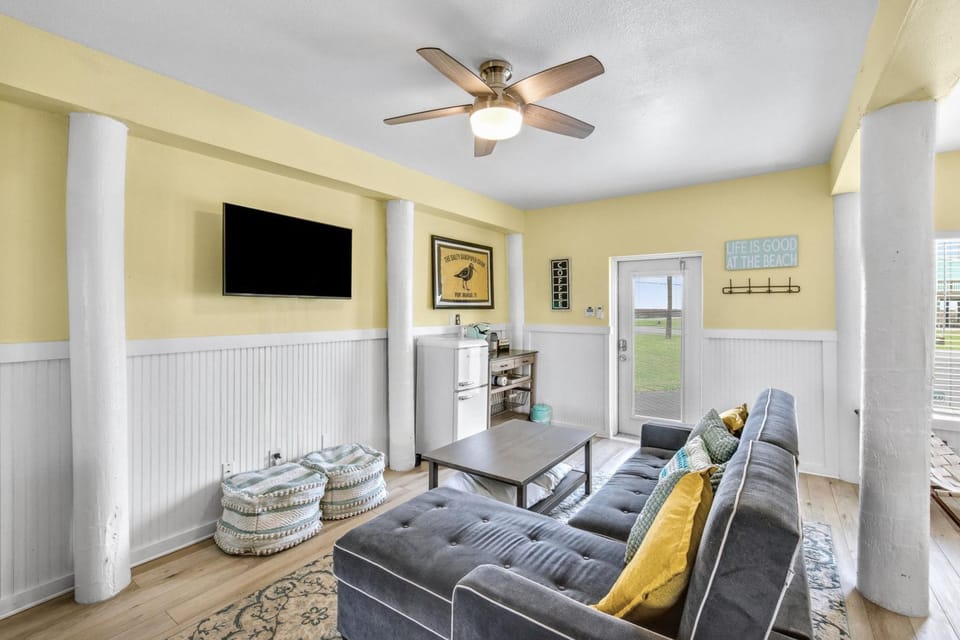 House (3 Bedrooms) | Property amenity