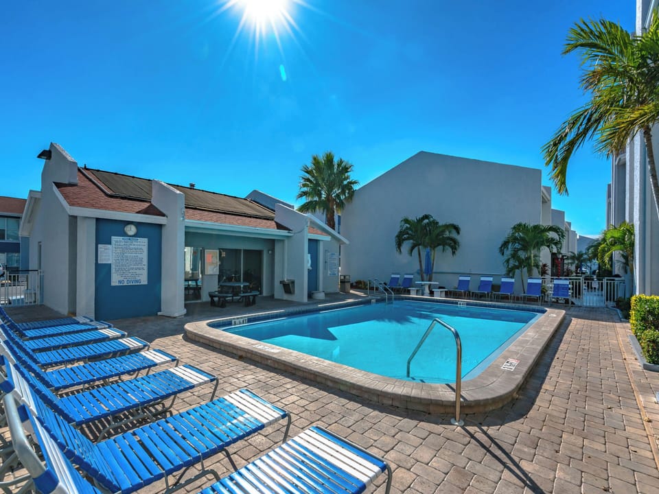 Condo (1 Bedroom) | Property amenity