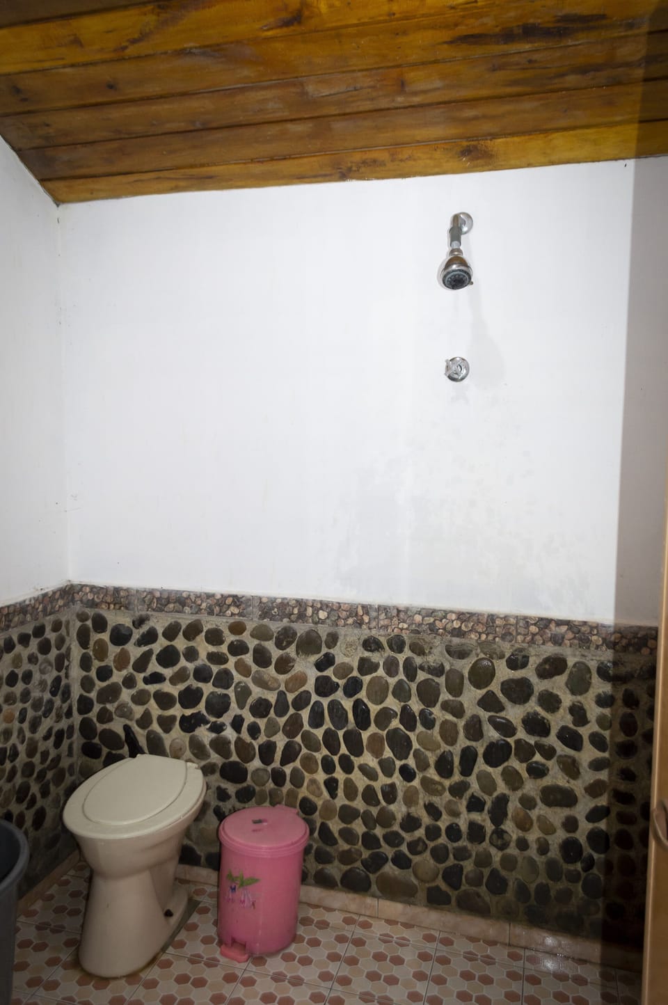 Economy Room, Non Smoking, Garden View | Bathroom