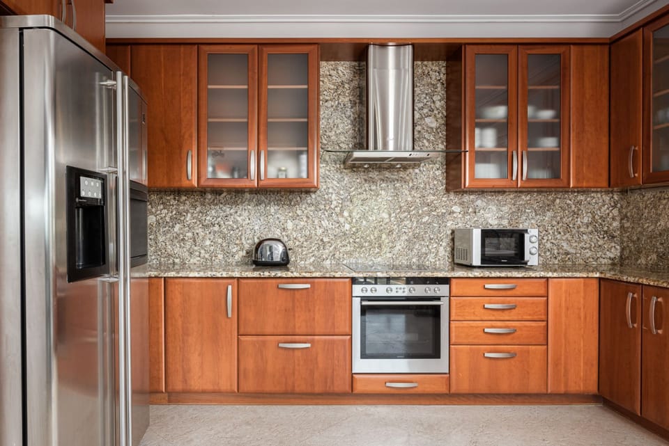 Family Villa | Private kitchen | Fridge, microwave, oven, stovetop