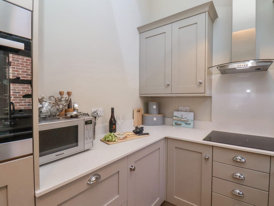 Fridge, dishwasher, electric kettle, toaster
